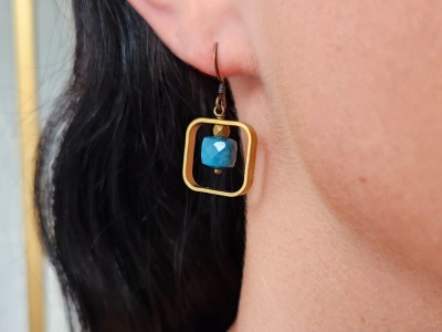 Apatite Cube Square Earrings